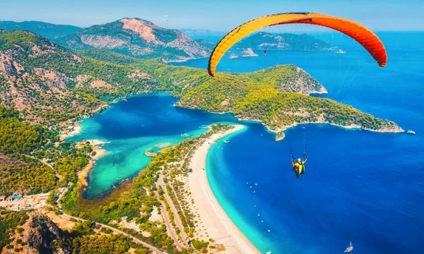 LA RIVIERA TURQUE SUMMER 2026 : MARMARIS & ISTANBUL